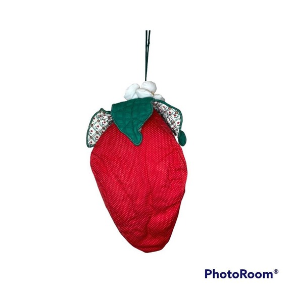 VINTAGE 1980s HANDMADE STRAWBERRY SHORTCAKE LARGE STRAWBERRY CARRYING CASE - Picture 3 of 6